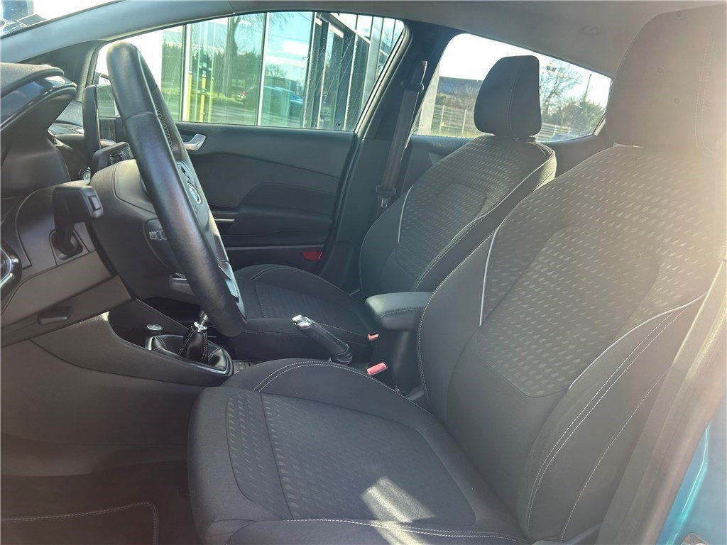 Ford Fiesta - Photo 11