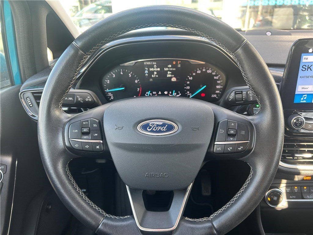 Ford Fiesta - Photo 13