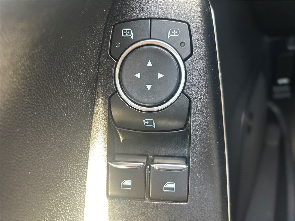Ford Fiesta - Photo 23