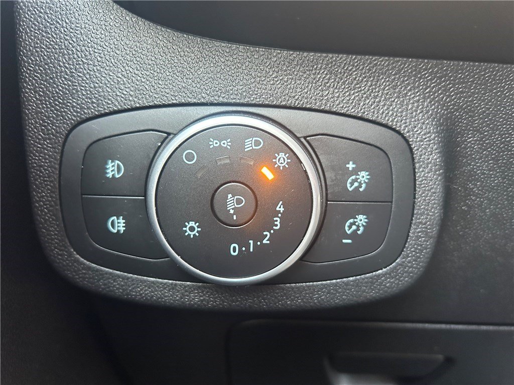 Ford Fiesta - Photo 24