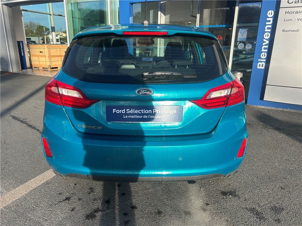 Ford Fiesta - Photo 6