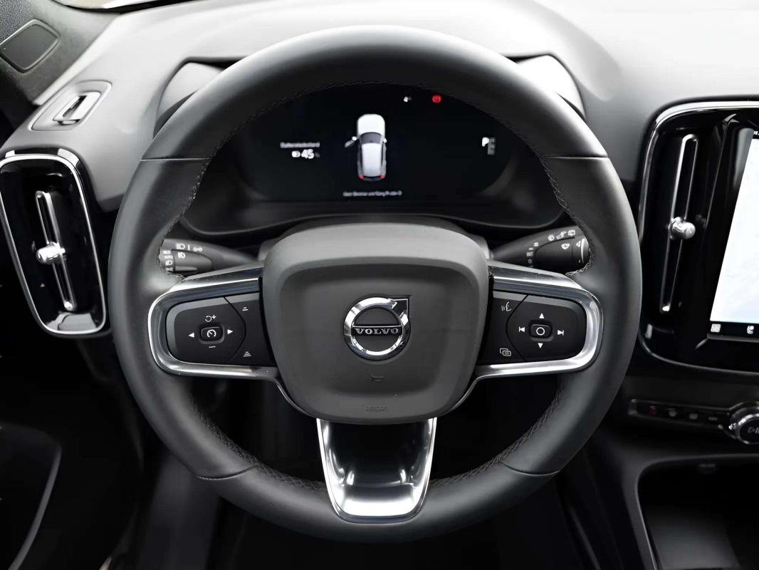 Volvo XC40 - Photo 12