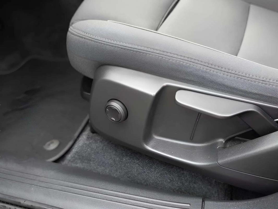 Volvo XC40 - Photo 15