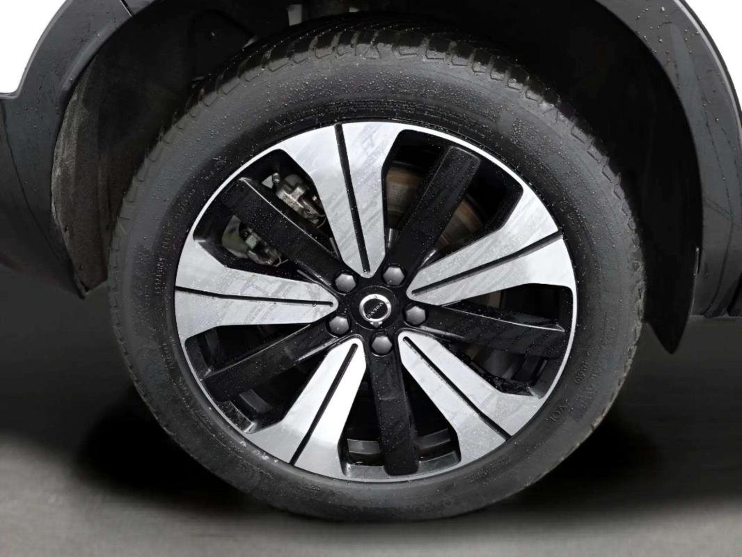 Volvo XC40 - Photo 17