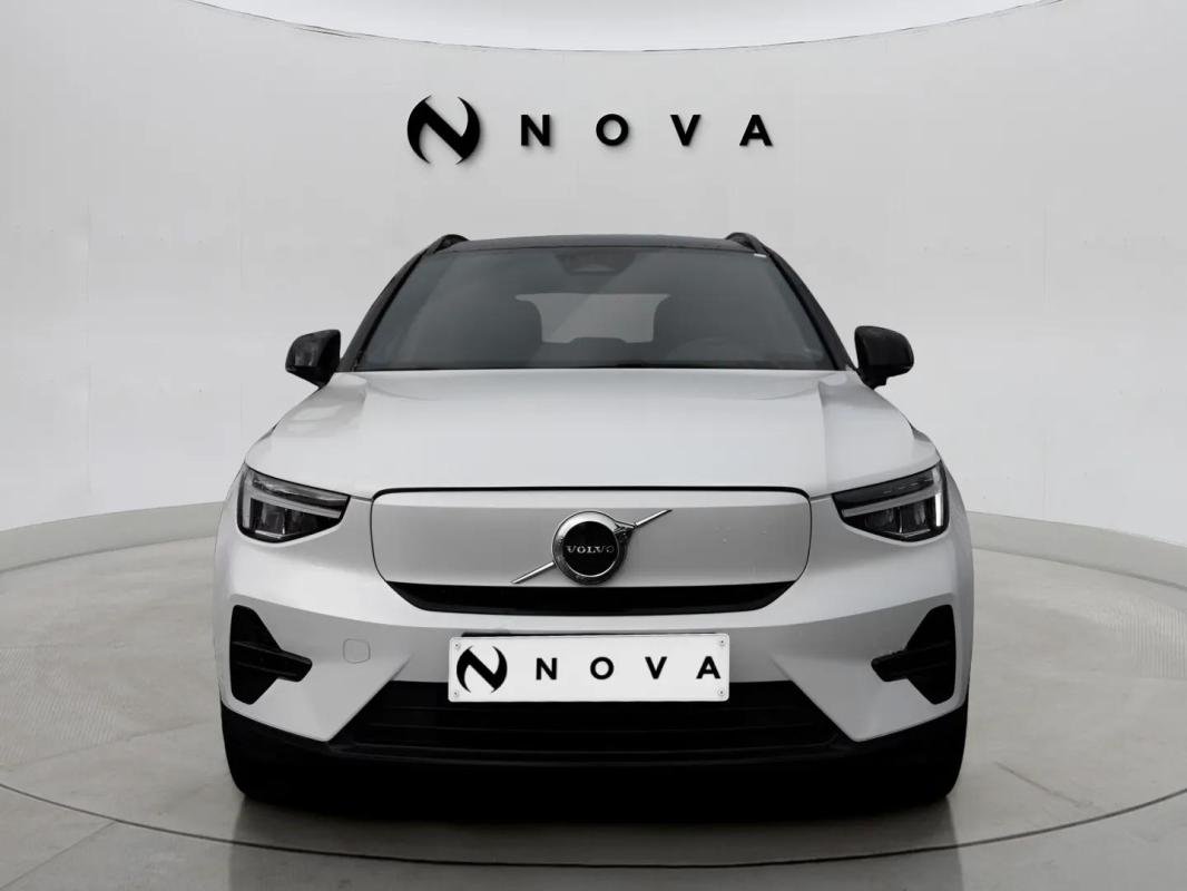 Volvo XC40 - Photo 2