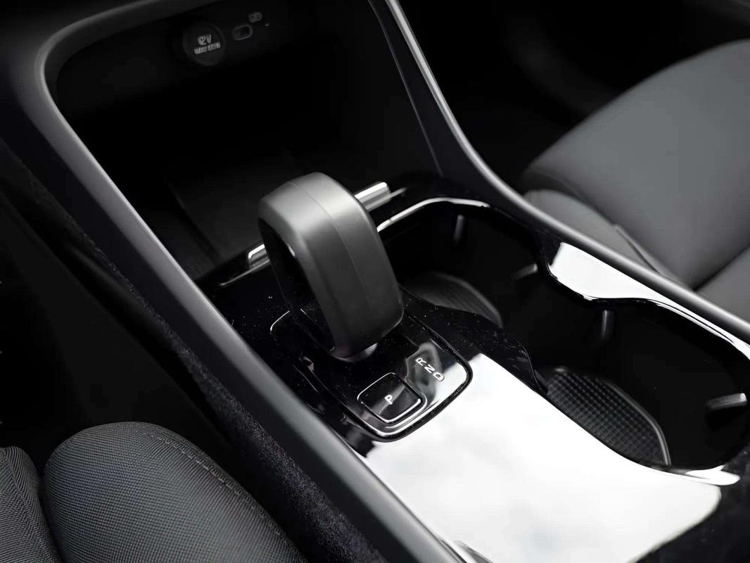 Volvo XC40 - Photo 8