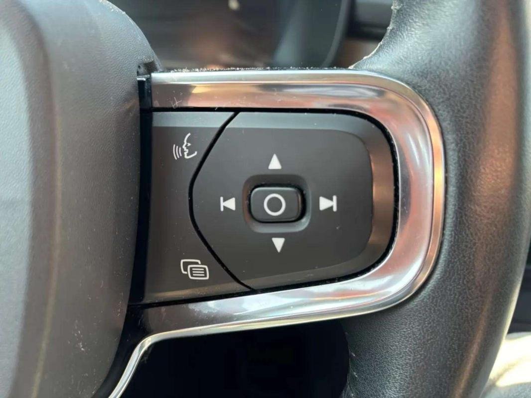 Volvo XC40 - Photo 23
