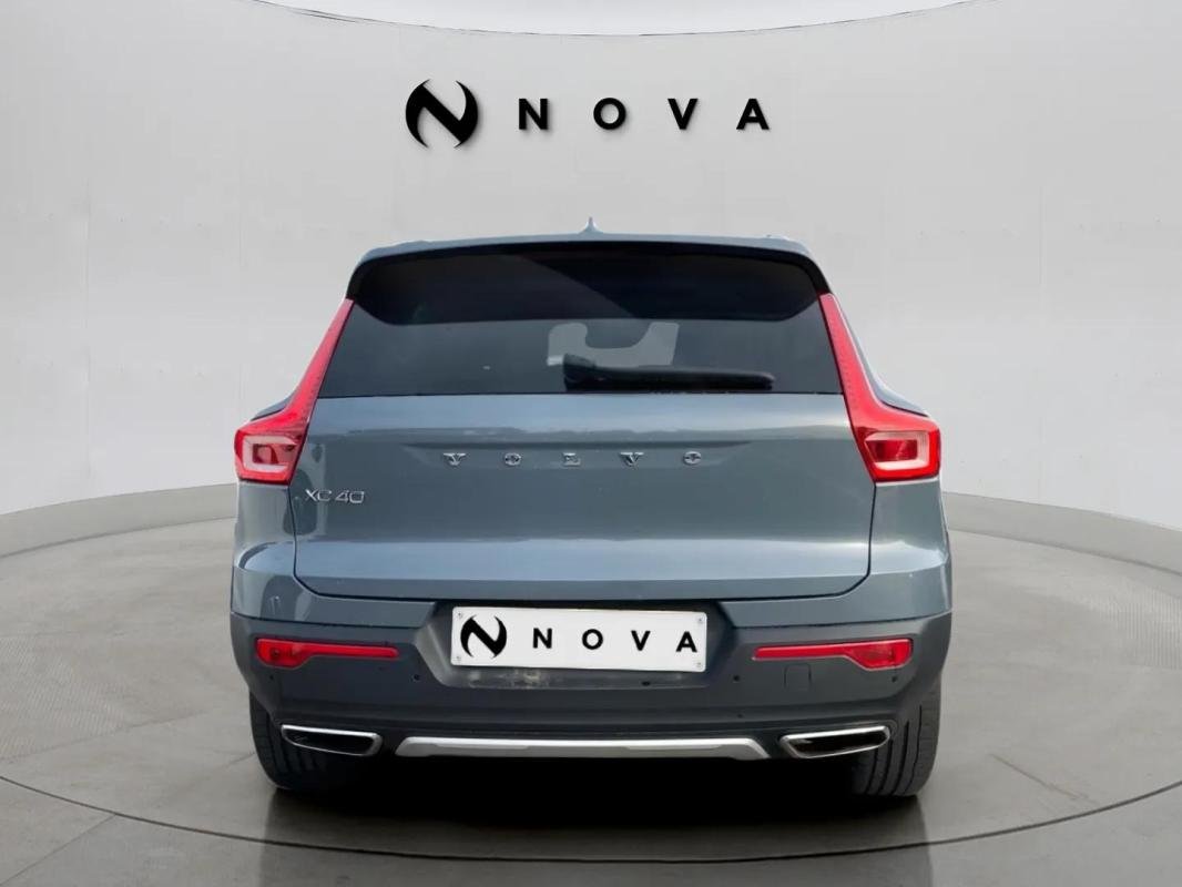 Volvo XC40 - Photo 3