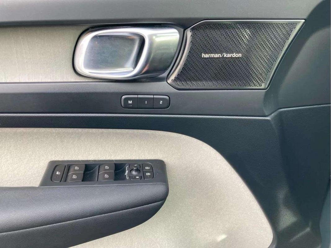 Volvo XC40 - Photo 9