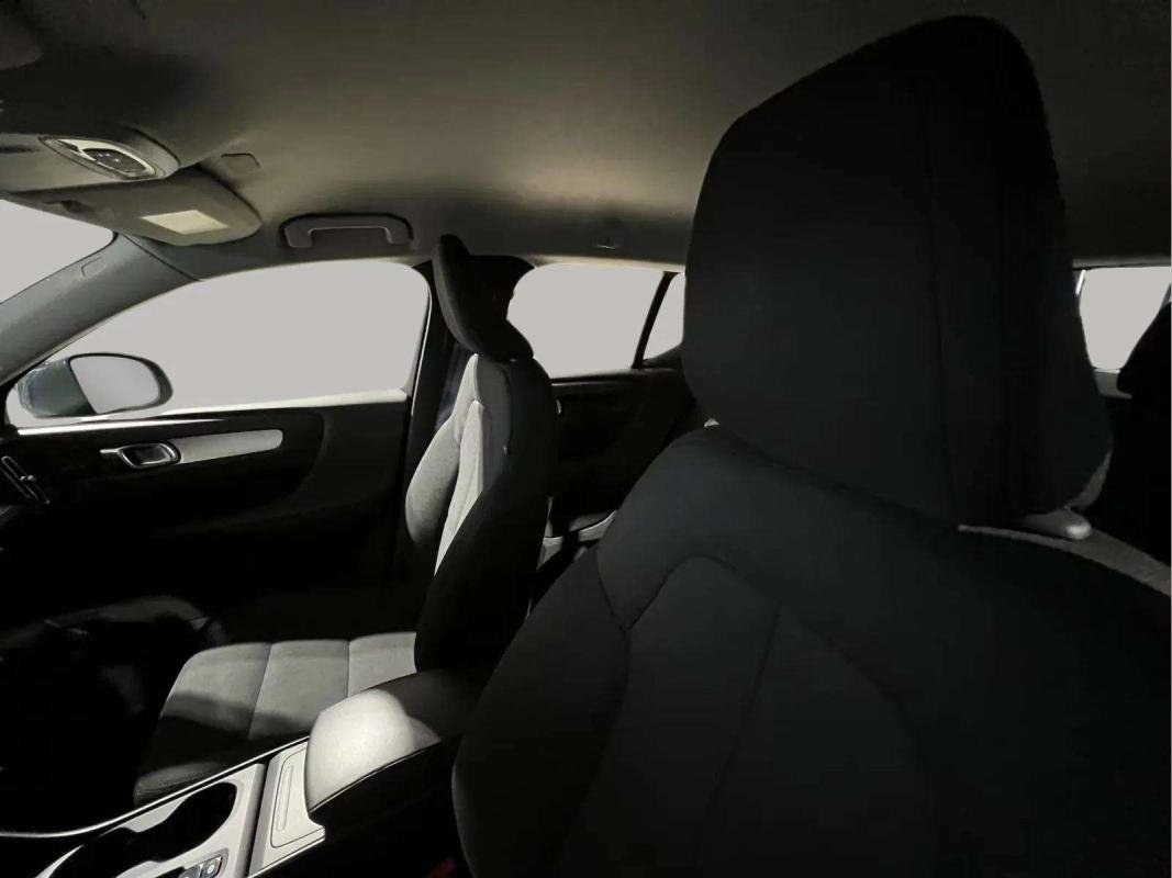 Volvo XC40 - Photo 15