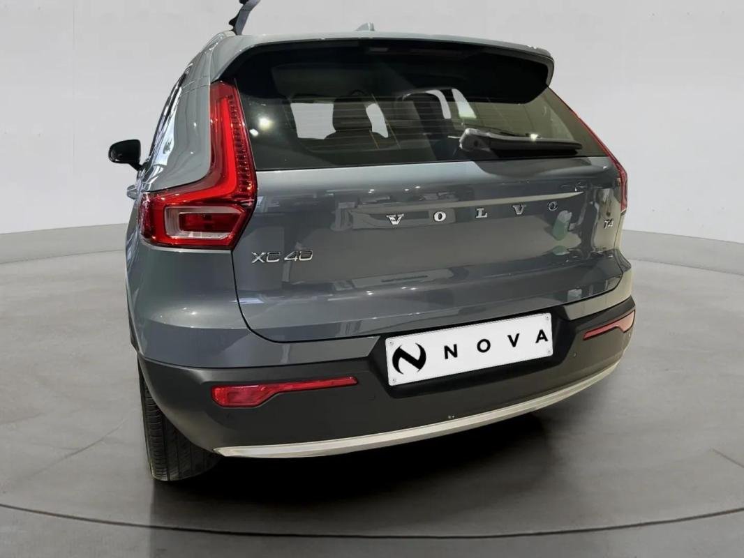 Volvo XC40 - Photo 3