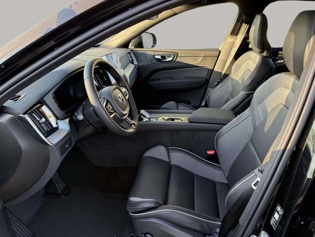 Volvo XC60 - Photo 6