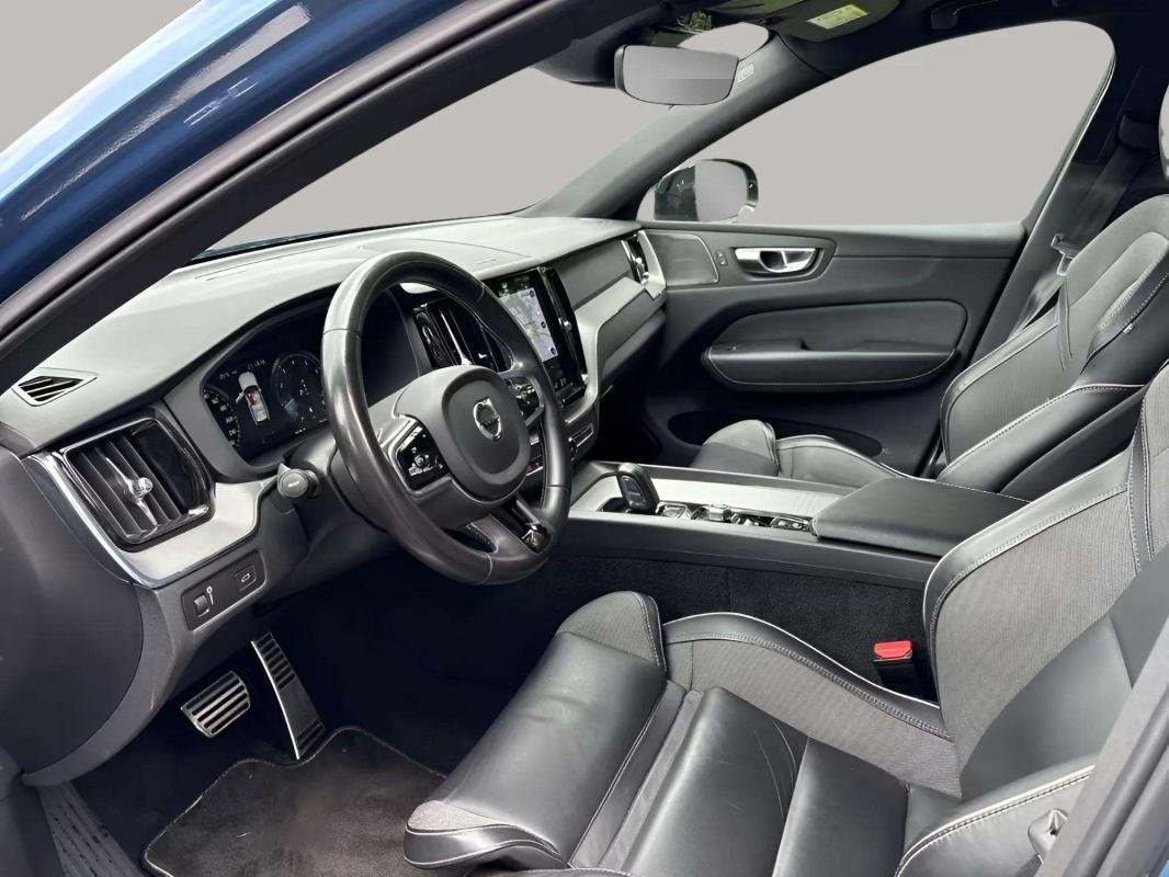 Volvo XC60 - Photo 10