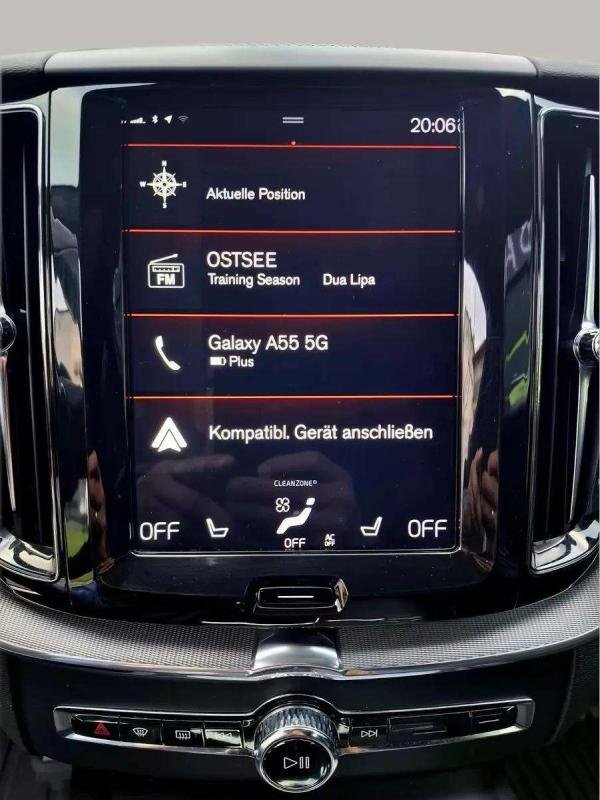 Volvo XC60 - Photo 11
