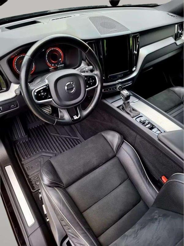 Volvo XC60 - Photo 15