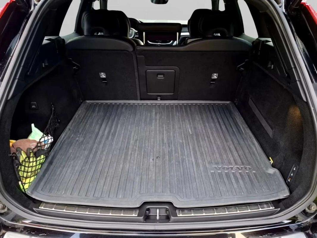 Volvo XC60 - Photo 5