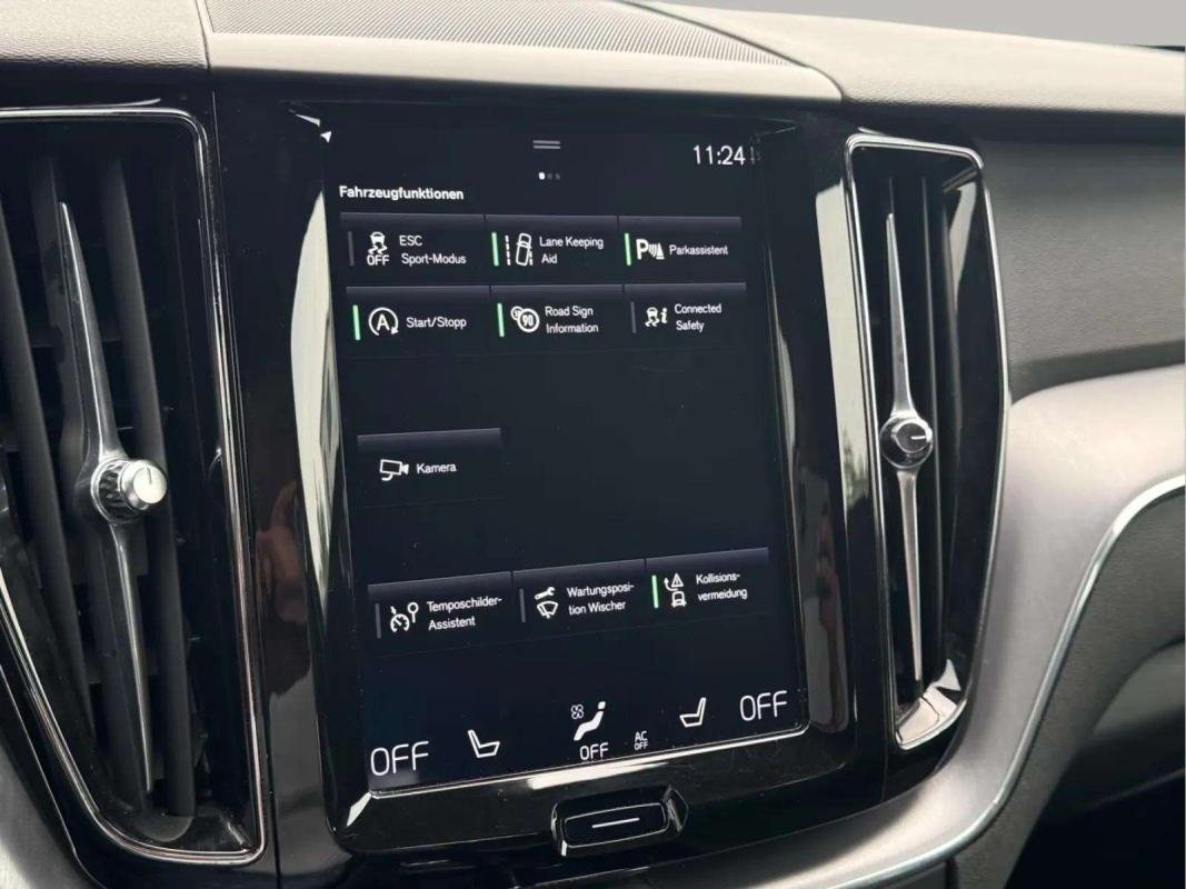 Volvo XC60 - Photo 18