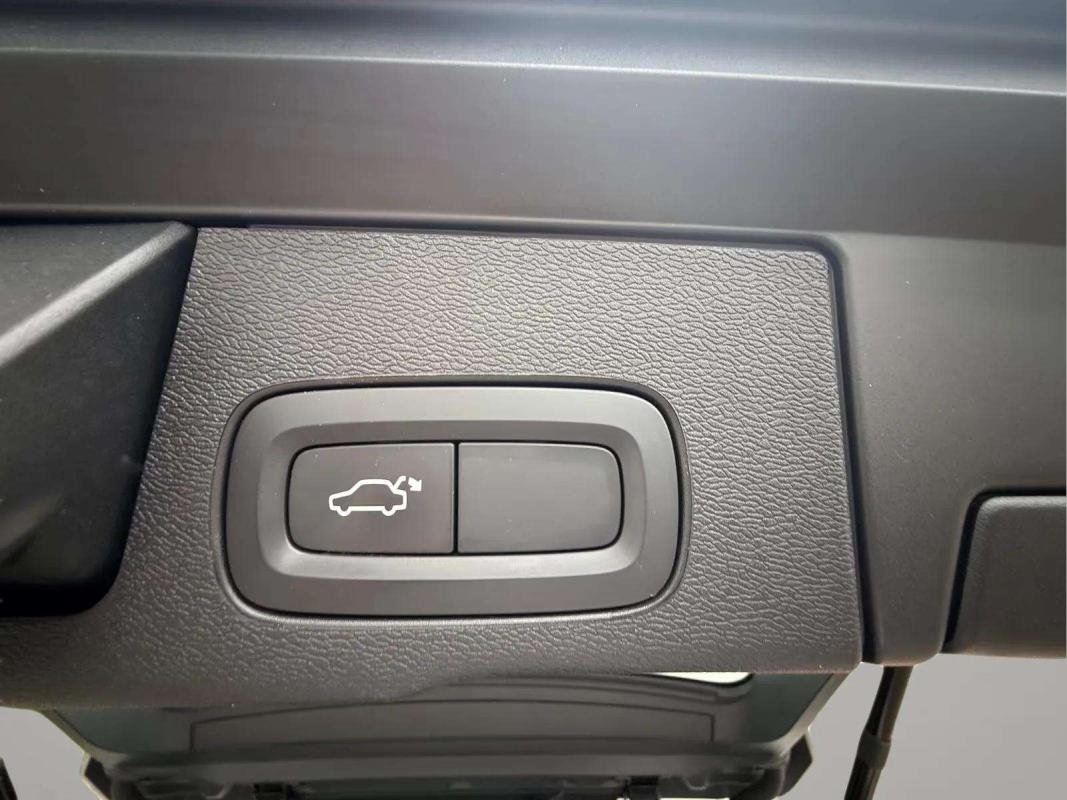Volvo XC60 - Photo 30