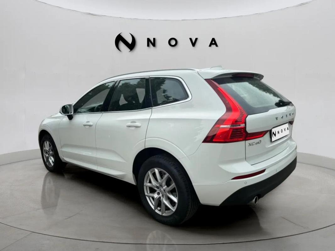 Volvo XC60 - Photo 3