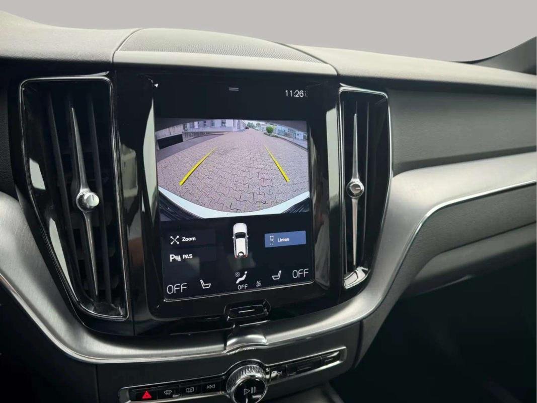 Volvo XC60 - Photo 9
