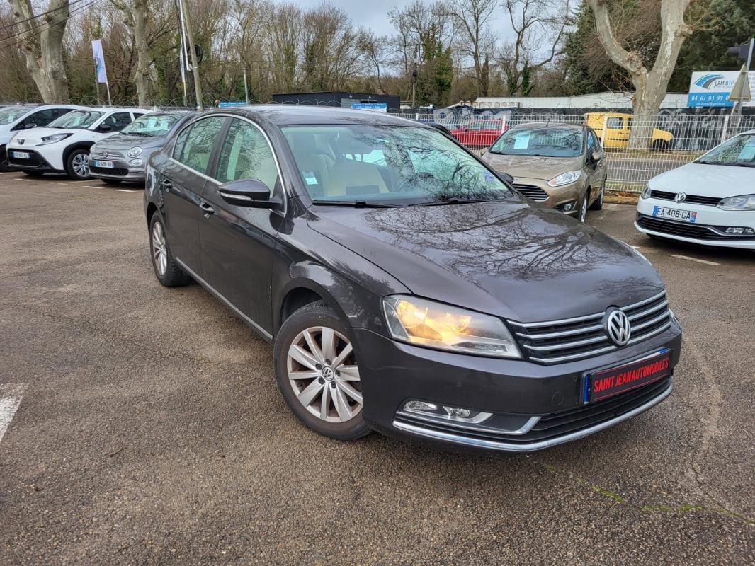 Volkswagen Passat - Photo 1