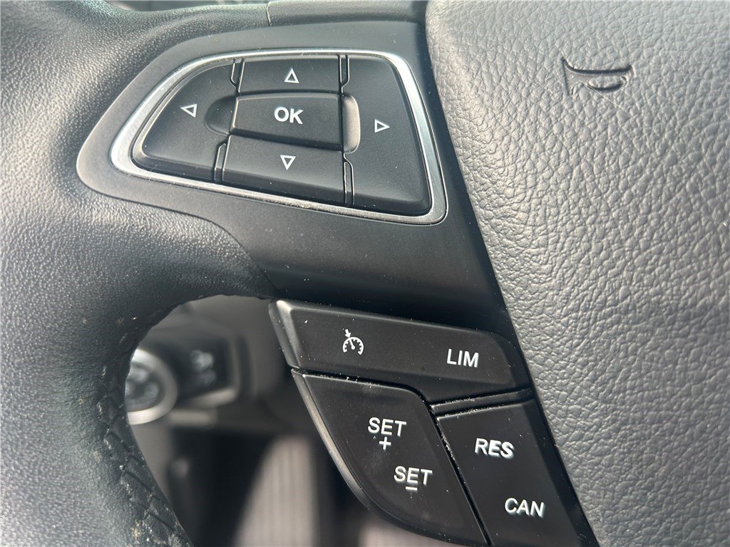 Ford Focus - Photo 13