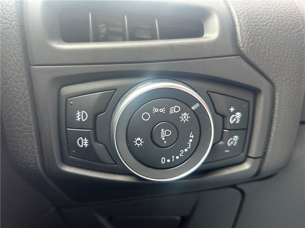 Ford Focus - Photo 20