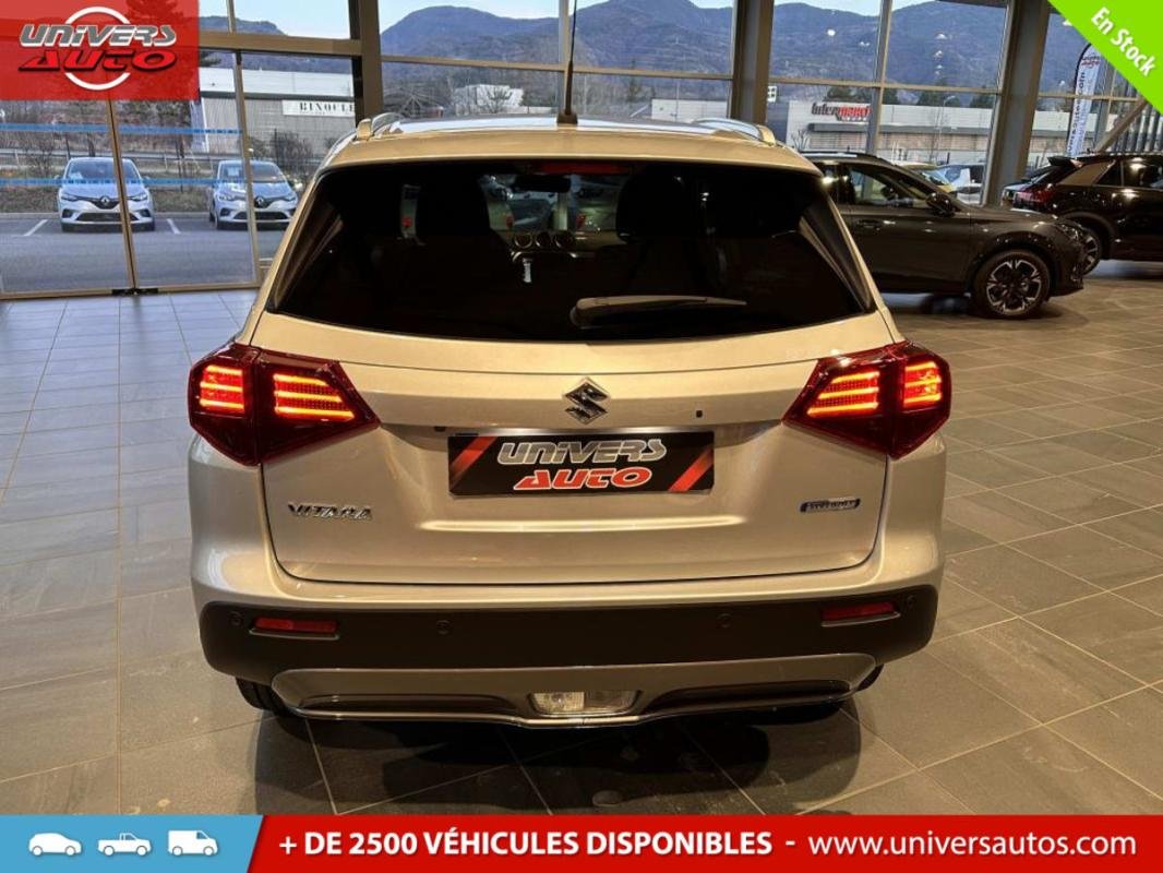 Suzuki Vitara - Photo 21