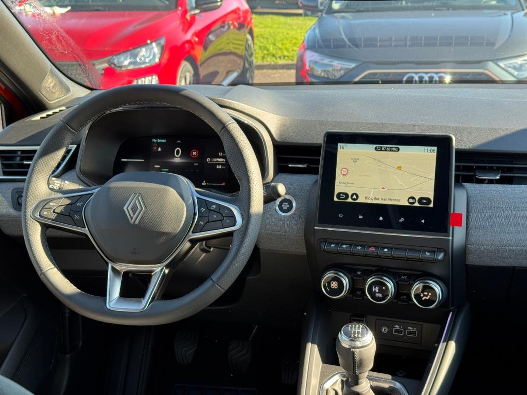Renault Clio - Photo 6