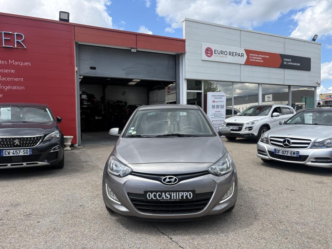 Hyundai i20 - Photo 1