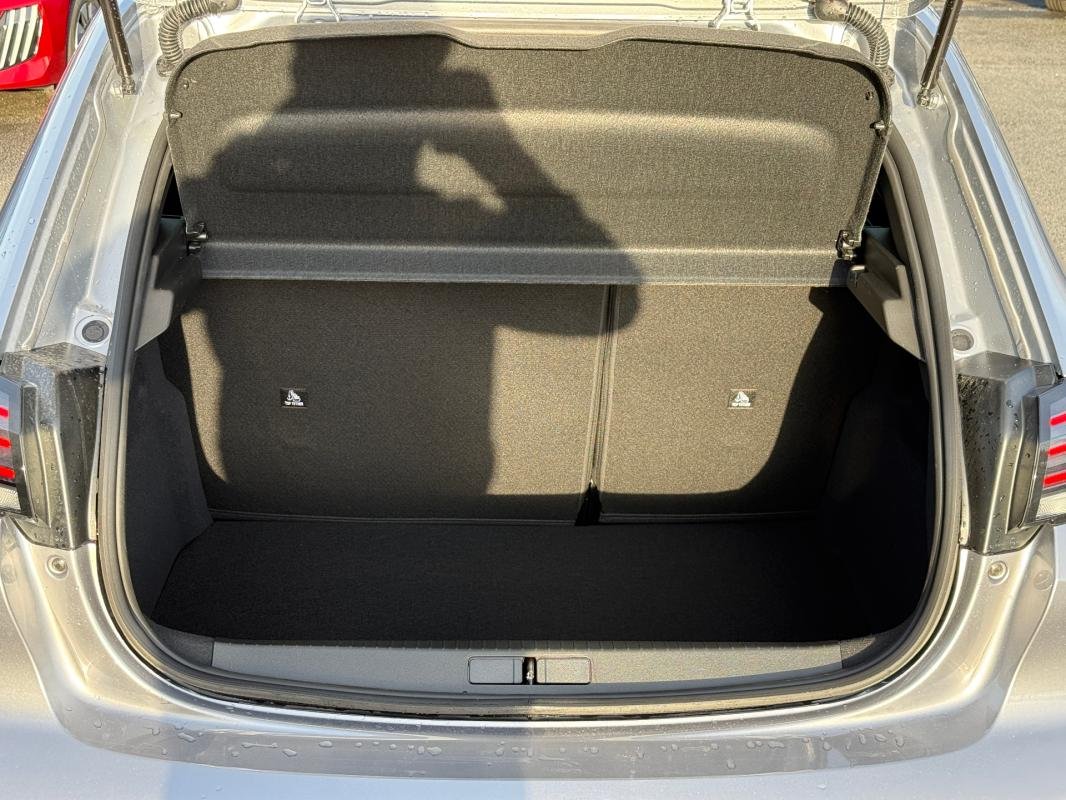 Peugeot 208 - Photo 21