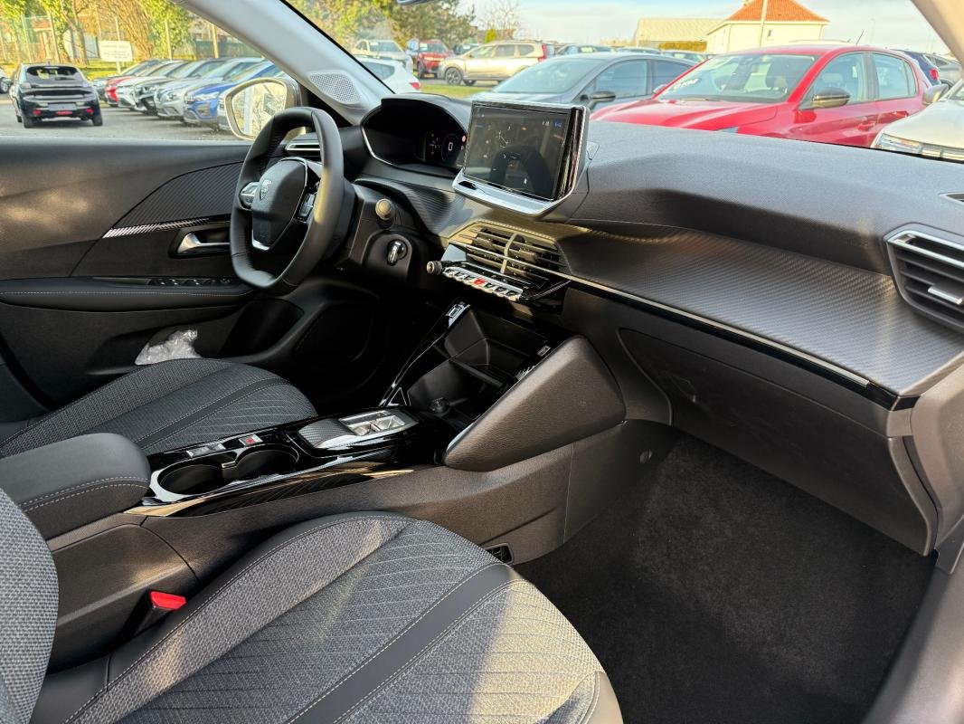 Peugeot 208 - Photo 23