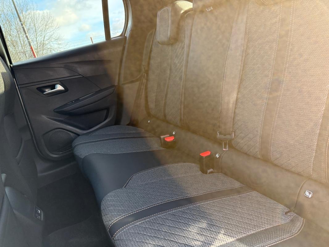 Peugeot 208 - Photo 6