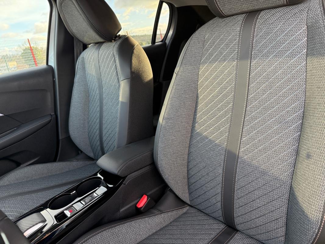 Peugeot 208 - Photo 10