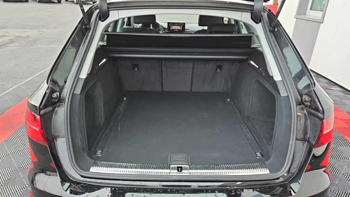 Audi A4 Avant - Photo 9