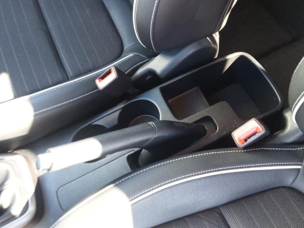 Kia Rio - Photo 27