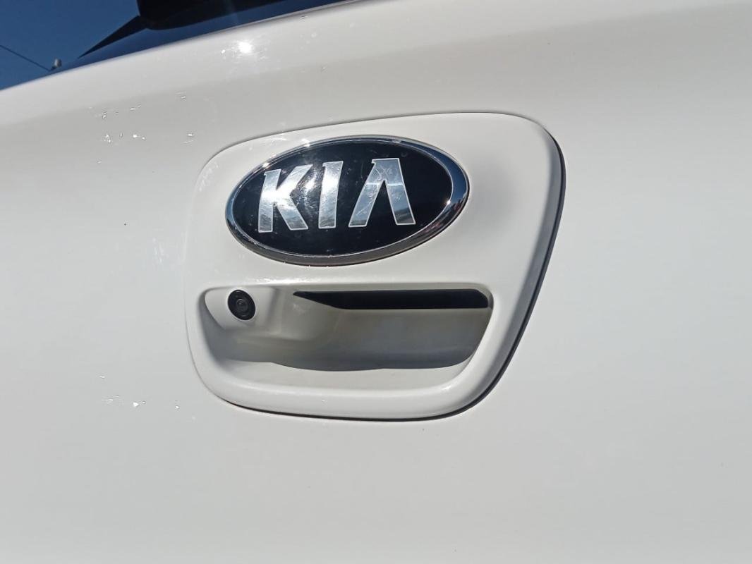 Kia Rio - Photo 32