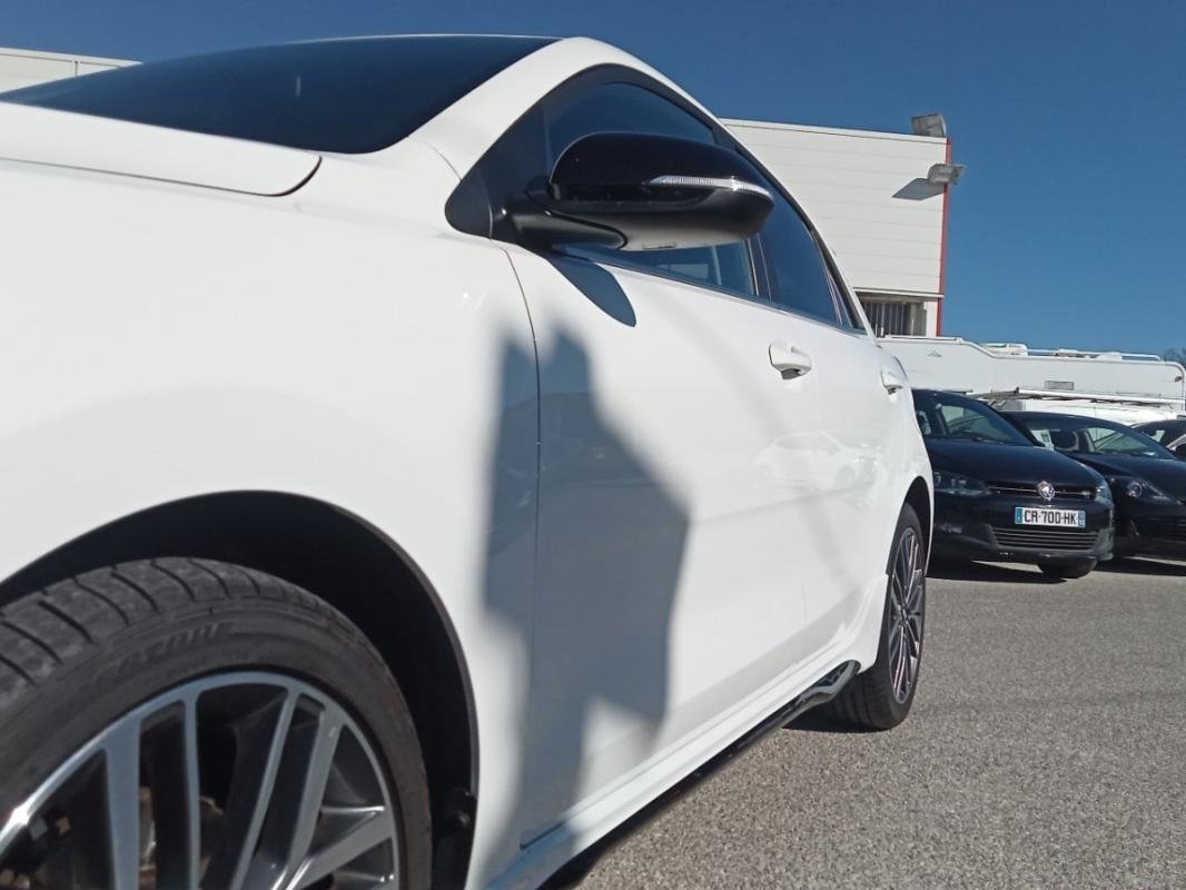 Kia Rio - Photo 38