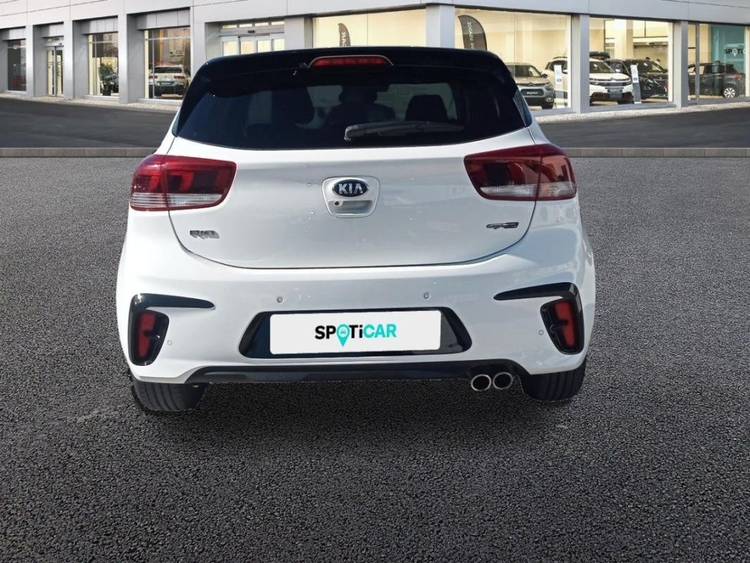 Kia Rio - Photo 5