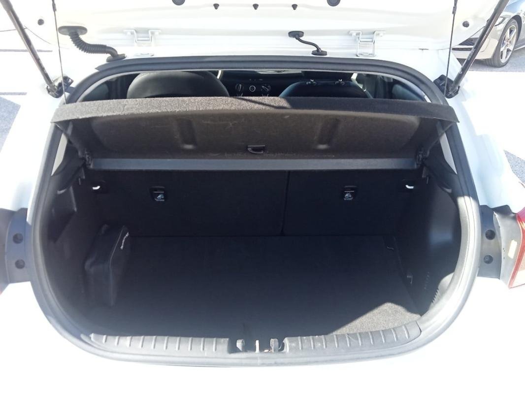Kia Rio - Photo 6