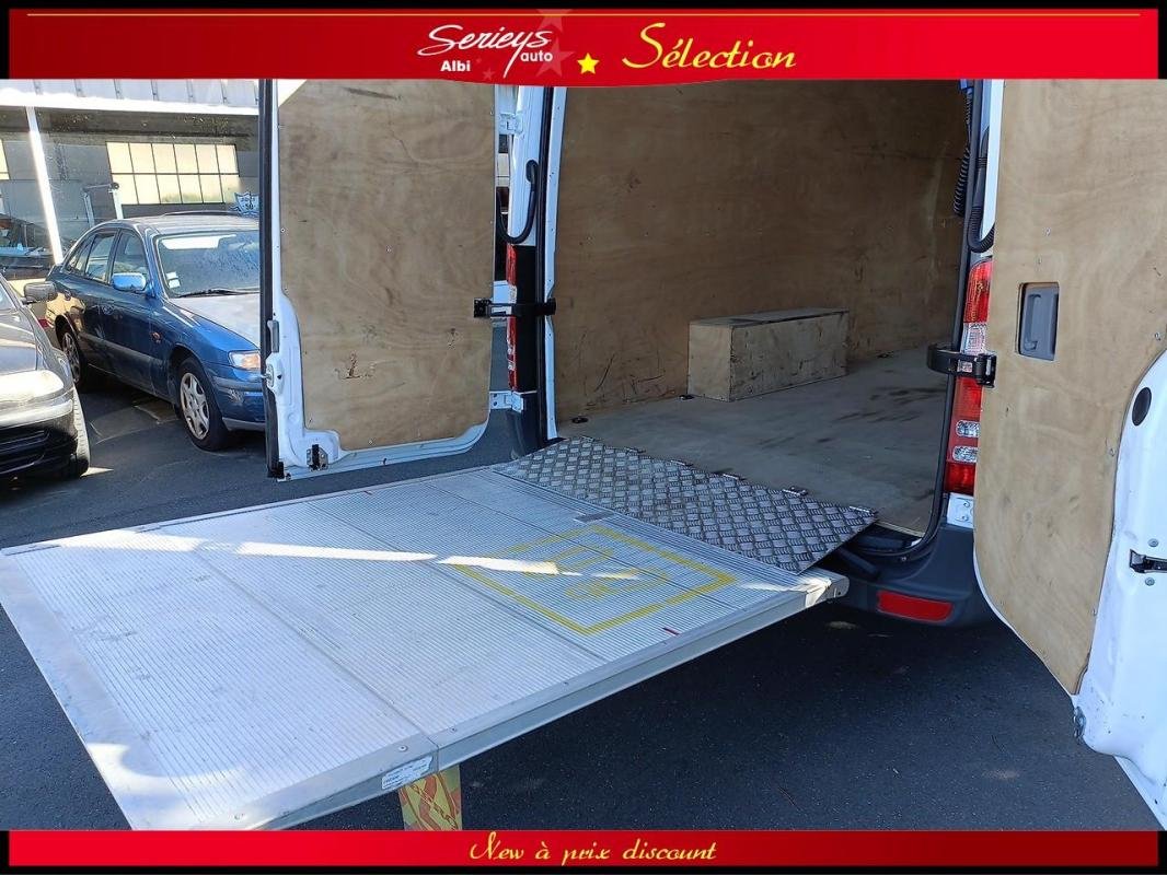 Mercedes Sprinter - Photo 18