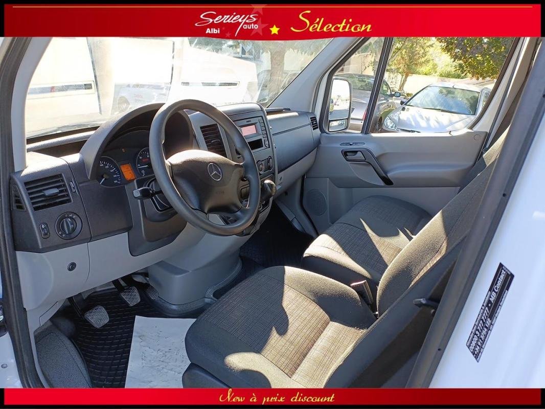 Mercedes Sprinter - Photo 28