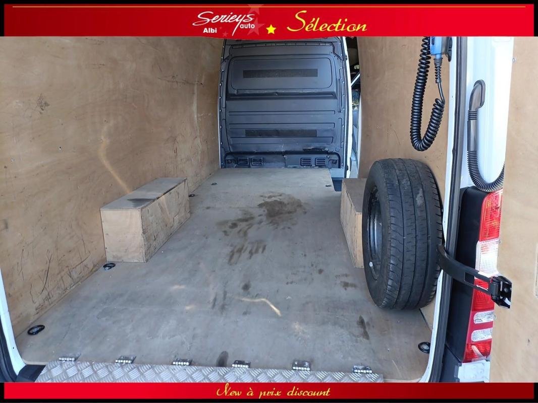 Mercedes Sprinter - Photo 30
