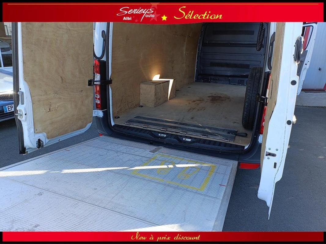 Mercedes Sprinter - Photo 32