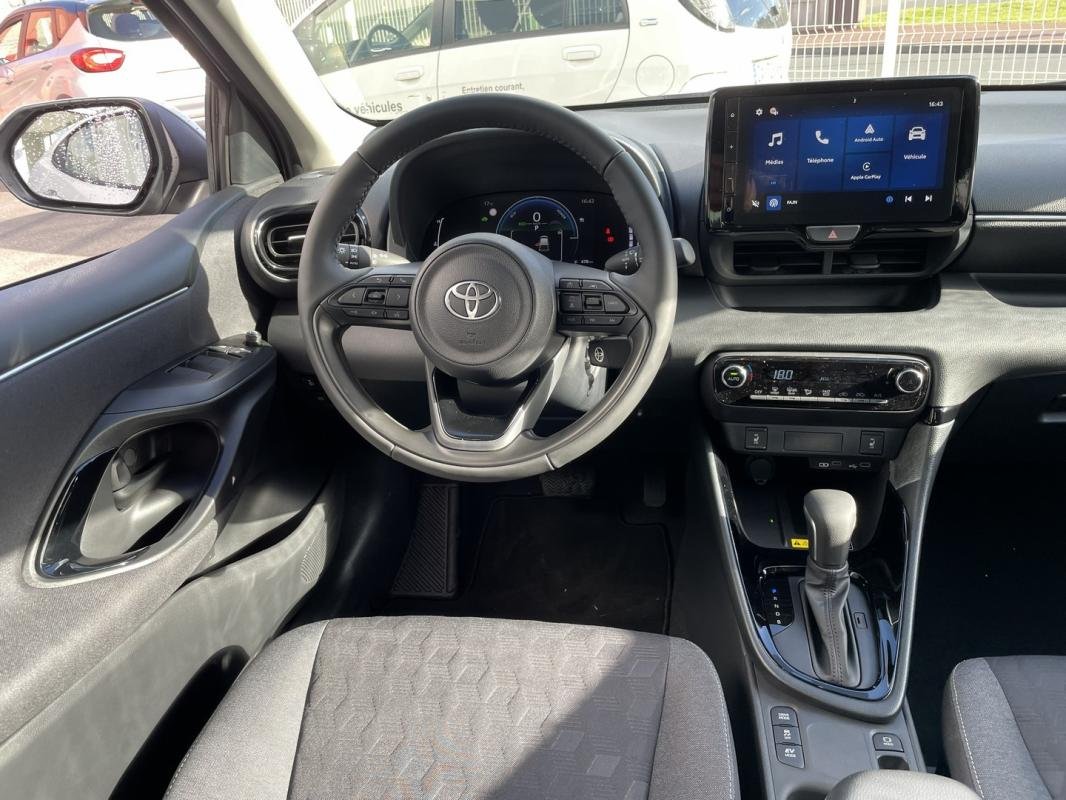 Toyota Yaris - Photo 3