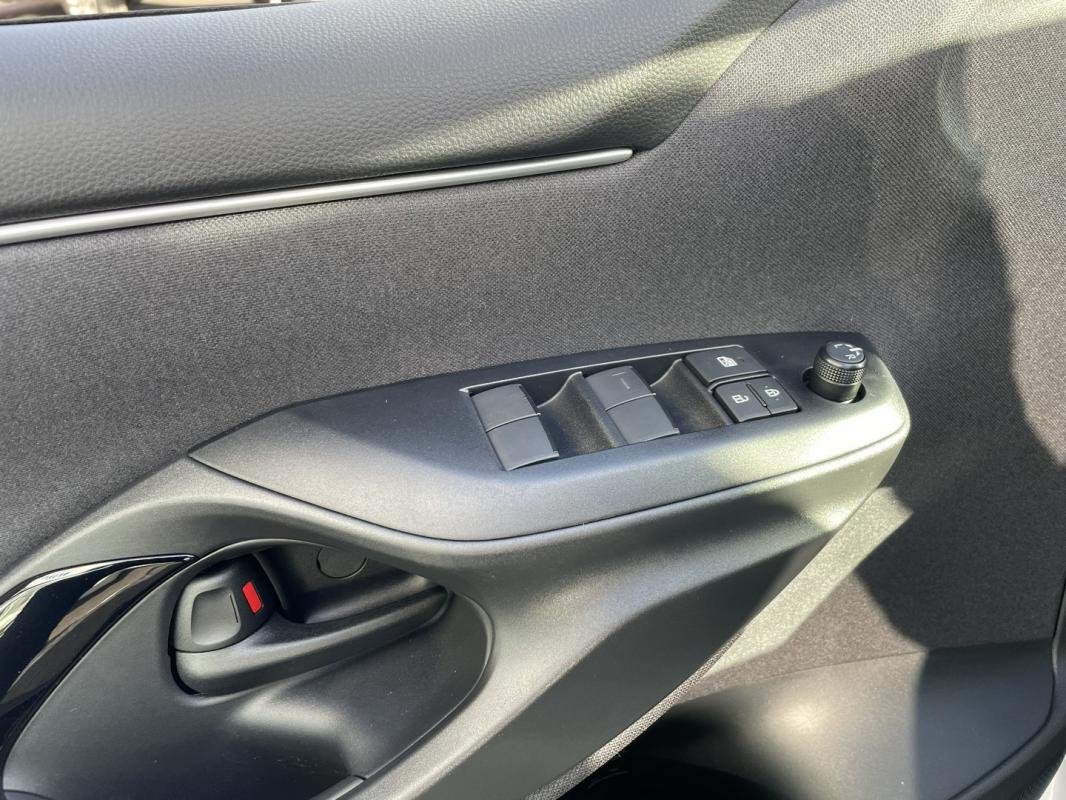 Toyota Yaris - Photo 6