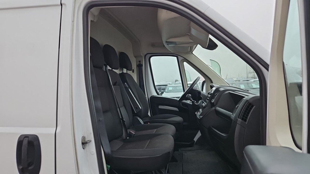 Peugeot Boxer - Photo 11