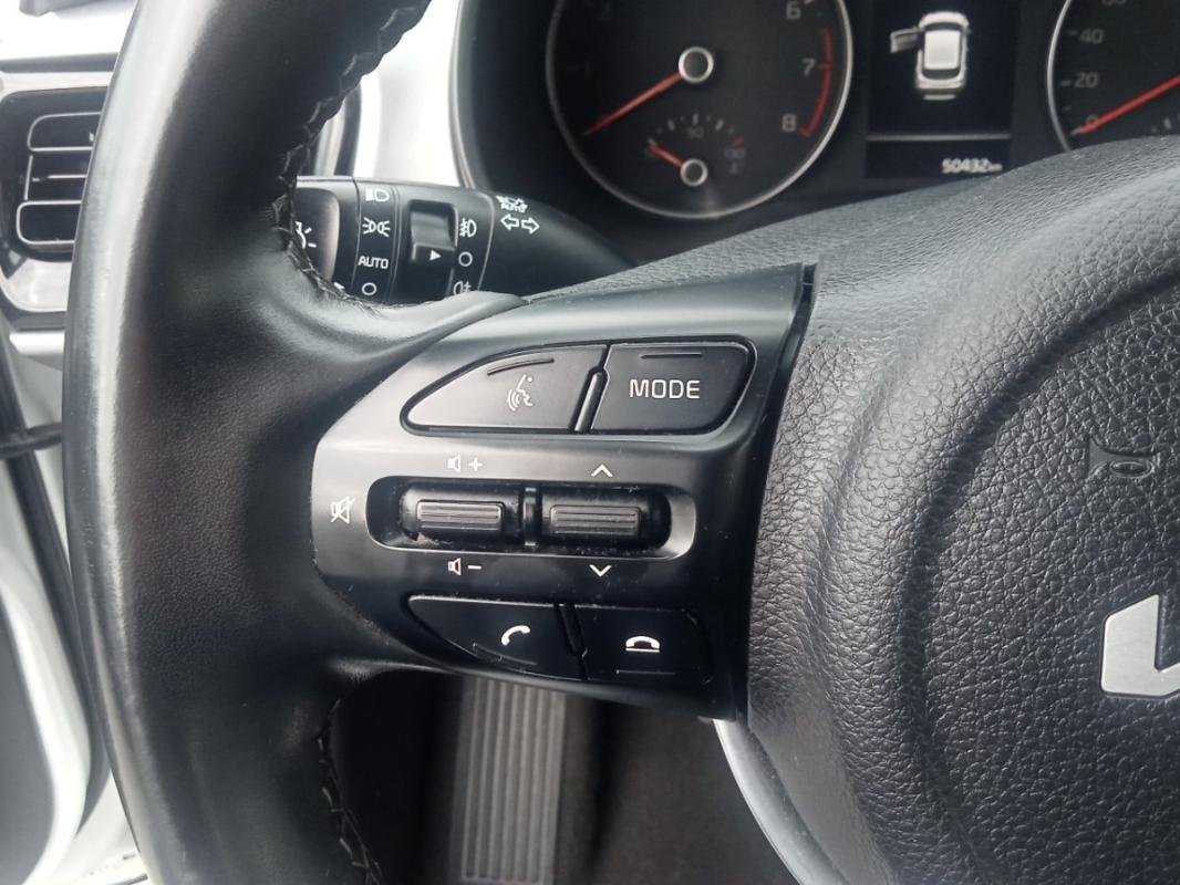 Kia Stonic - Photo 13