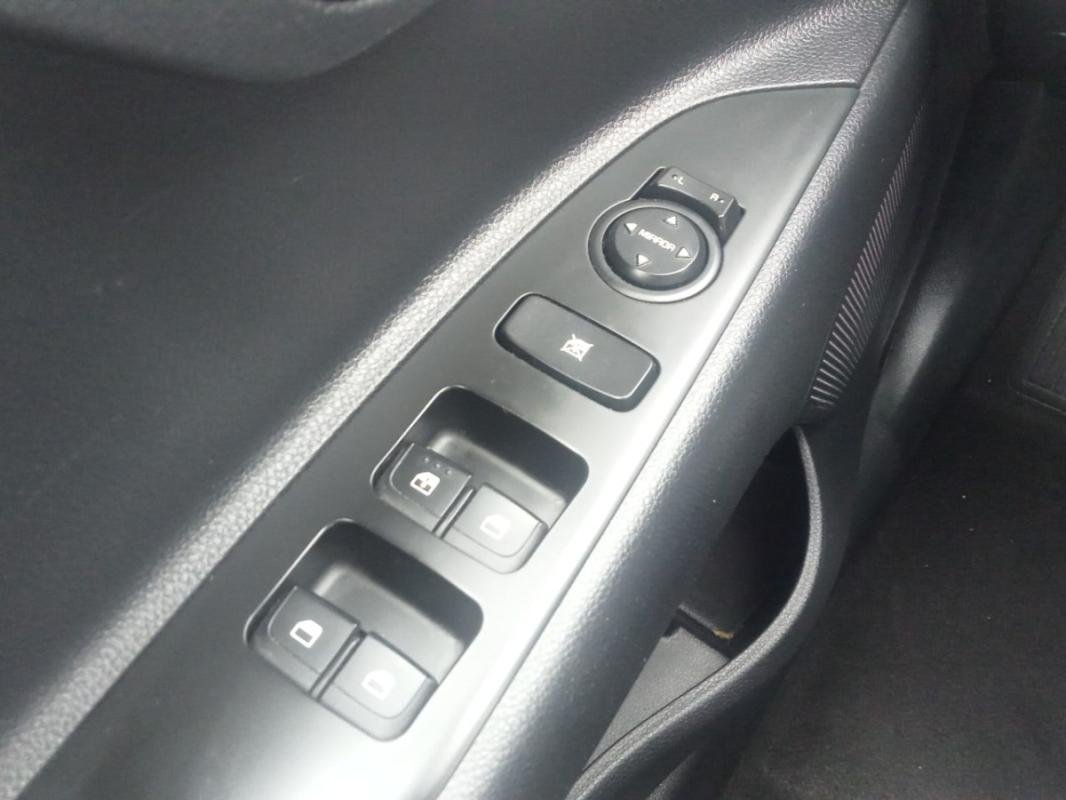 Kia Stonic - Photo 18