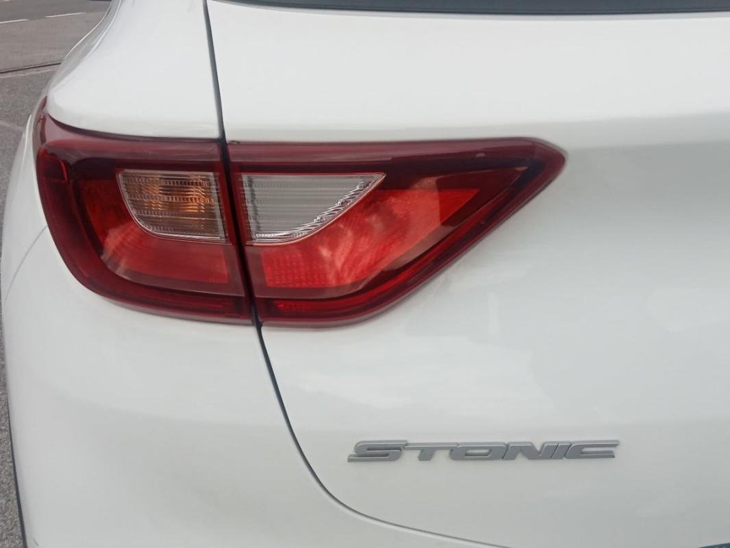 Kia Stonic - Photo 29